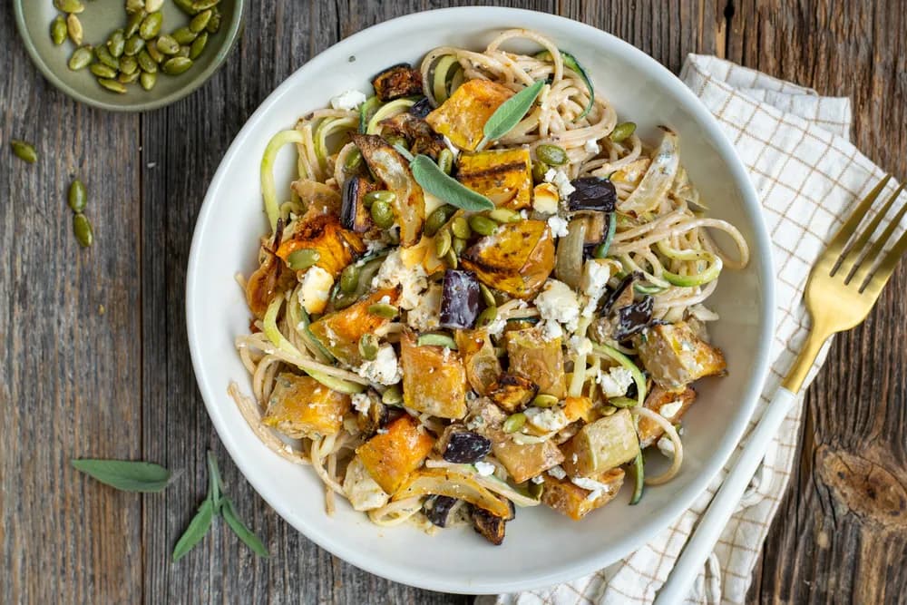 Pasta met butternut, aubergine en feta